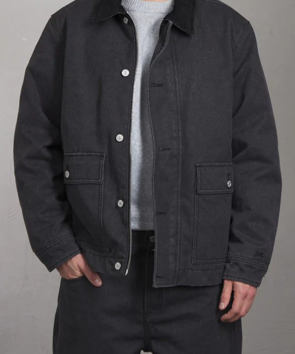 Denham_01-24-10-20-001_Liam_Worker_Jacket_HC_Raven_5903_1280x1280_a402bd12-8469-48d4-8f80-3c867702e487.webp