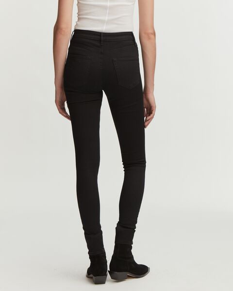 Azumi FMBlack Women's