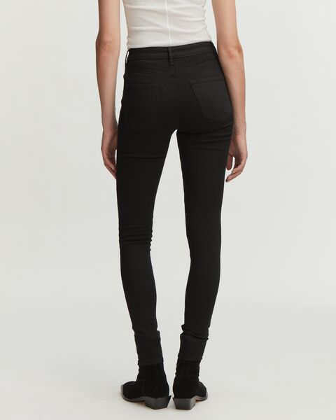 Azumi FMBlack Women's